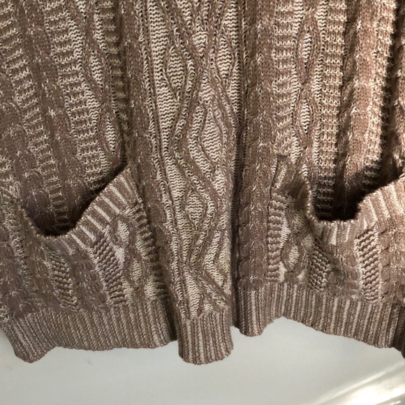 Eight eight eight sweater - Picture 4 of 6